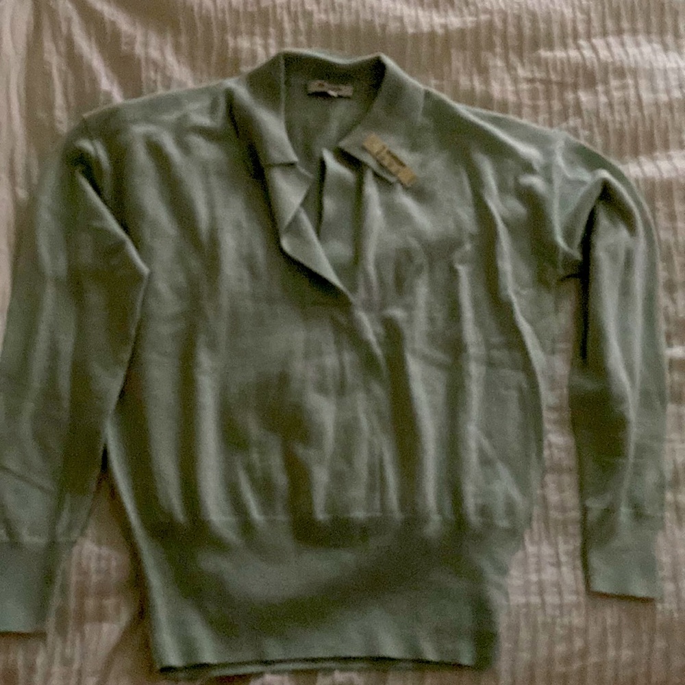 Sweater light green